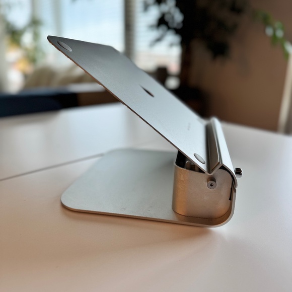 Rain Design iLevel 2 Adjustable Height Laptop Stand/MacBook Riser, Ergonomic - Picture 5 of 9